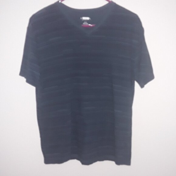 Merona mens medium dark gray/blue w/tiny black stripes v neck t-shirt - Picture 1 of 5